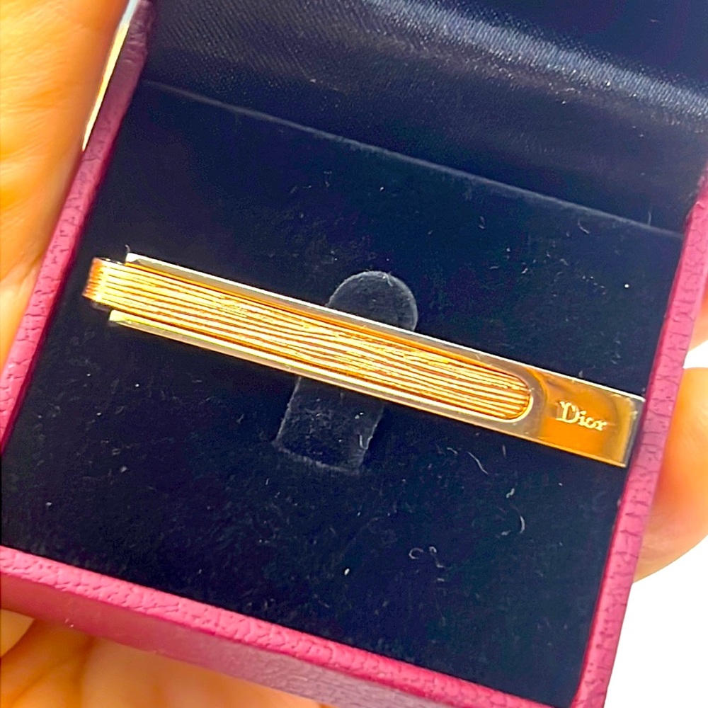 Christian Dior Tie Pin Gold Tone Logo Tie Bar NeckTi… Gem